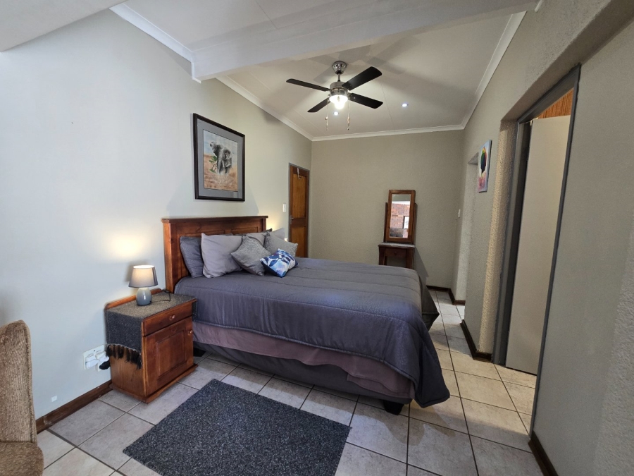 8 Bedroom Property for Sale in Grimbeeck Park North West